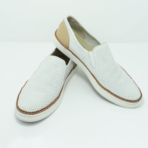 Ugg Adley Women's Perforated Beige Suede Sneakers Comfort Slip On Shoes Size 7 - Picture 2 of 4